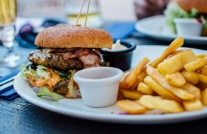 ऐसे जानलेवा आइटम जो भूक मिटाने के बदले देते है आपको कैंसर ! रहे सावधान ऐसे जानलेवा आइटम जो भूक मिटाने के बदले देते है आपको कैंसर ! रहे सावधान